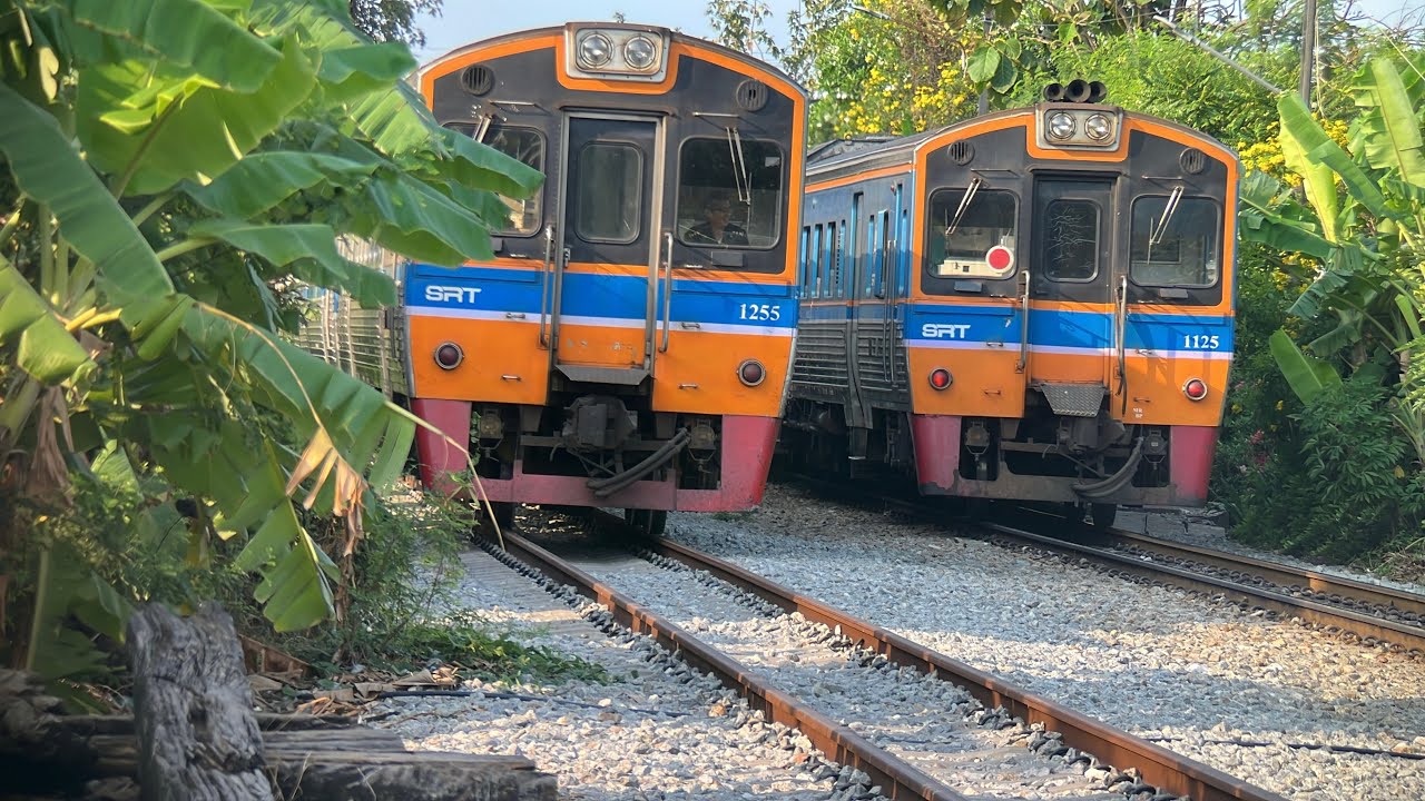 หลีกกันวันละ2ขบวน รถชานเมือง4312 มหาชัย-วงเวียนใหญ่ เข้ารางหลีกที่หยุดรถบางน้ำจืด