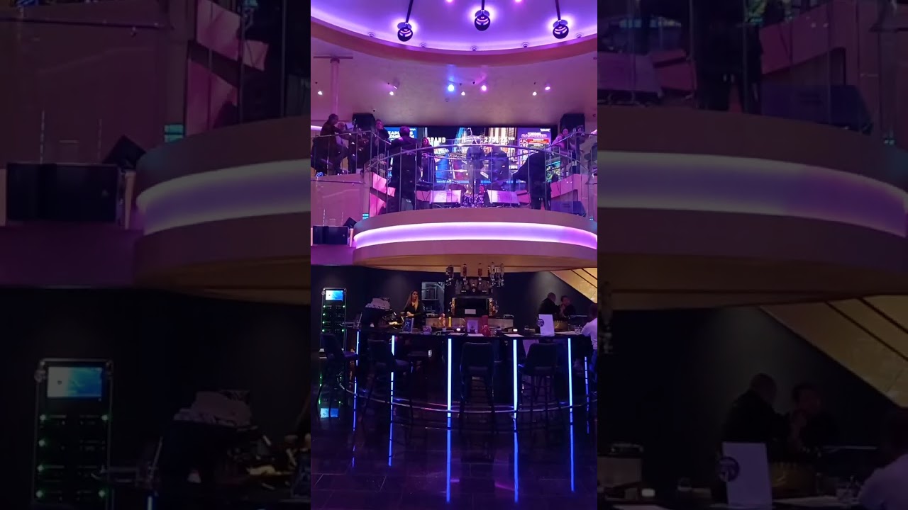 Srebrna krila : Prva noć sa njom ( uživo u hotelu i casinu Admiral , 8.3.2023. godine )