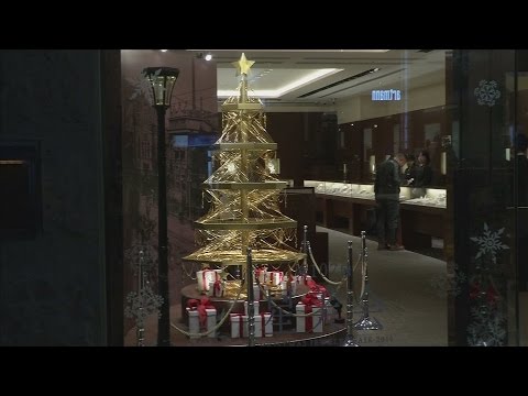 Videó: $ 4.2 millió Solid Gold karácsonyfa