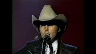 Dwight Yoakham - I Sang Dixie (Live)