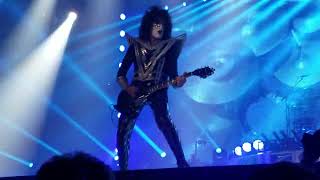 KISS - Shock Me/Tommy Thayer guitar solo (live)