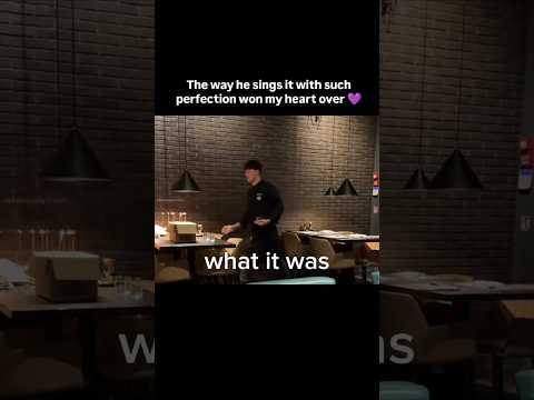WAITER SHOWS HIS HIDDEN TALENT 