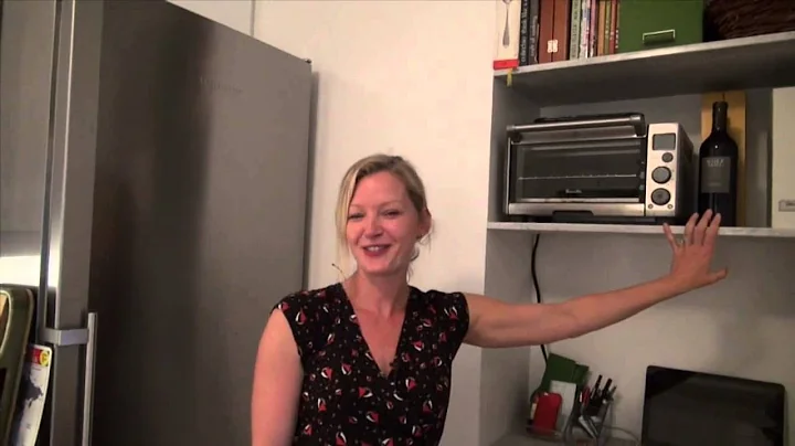Gretchen Mol - Kitchen