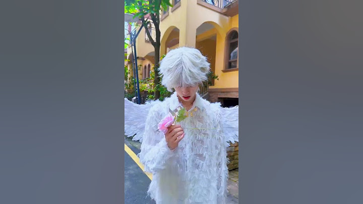 The male angel fell in love, and the angry clown began to fight back!#cosplay #clown