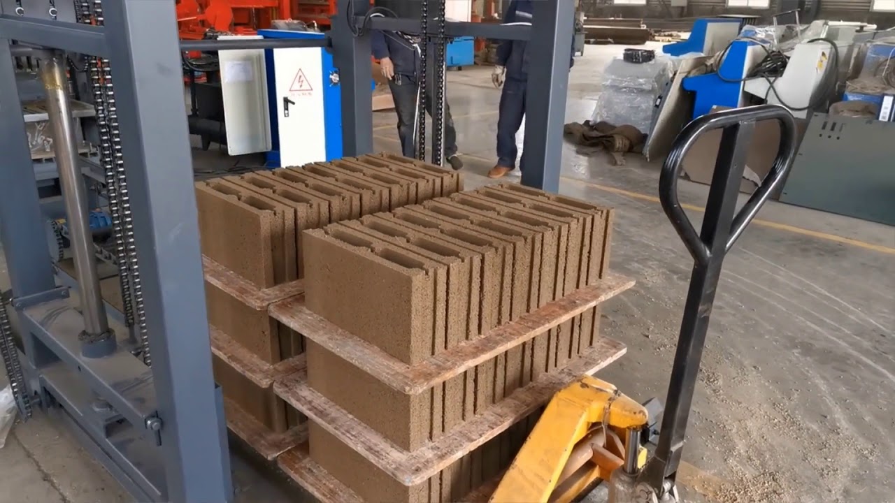 QTJ4-18 Hydraulic Automatic Hollow Block Machine Curbstone Brick Machine For Iran