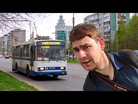 Nowgorod: eine wundervolle alte russische Stadt mit Skoda-Obussen und Akkordeonbussen!