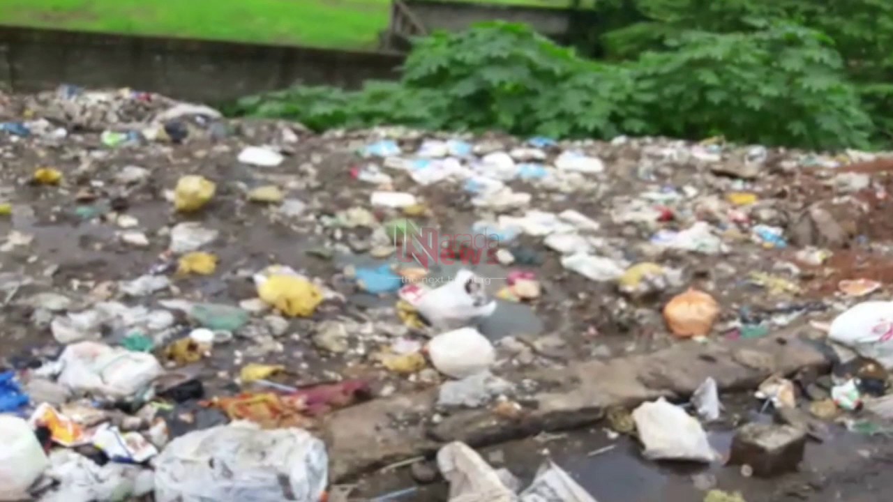 Waste problem at Aluva Kalammassery Bypass - YouTube