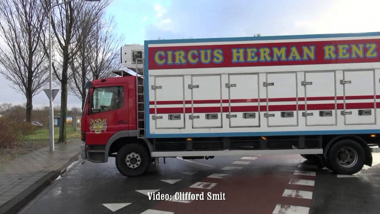 Transporten Circus Herman Renz aankomst Haarlem 2014 Deel 1