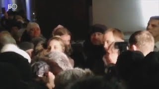 Как Путина встречали в Казани. Как Путина встречали в Казани.