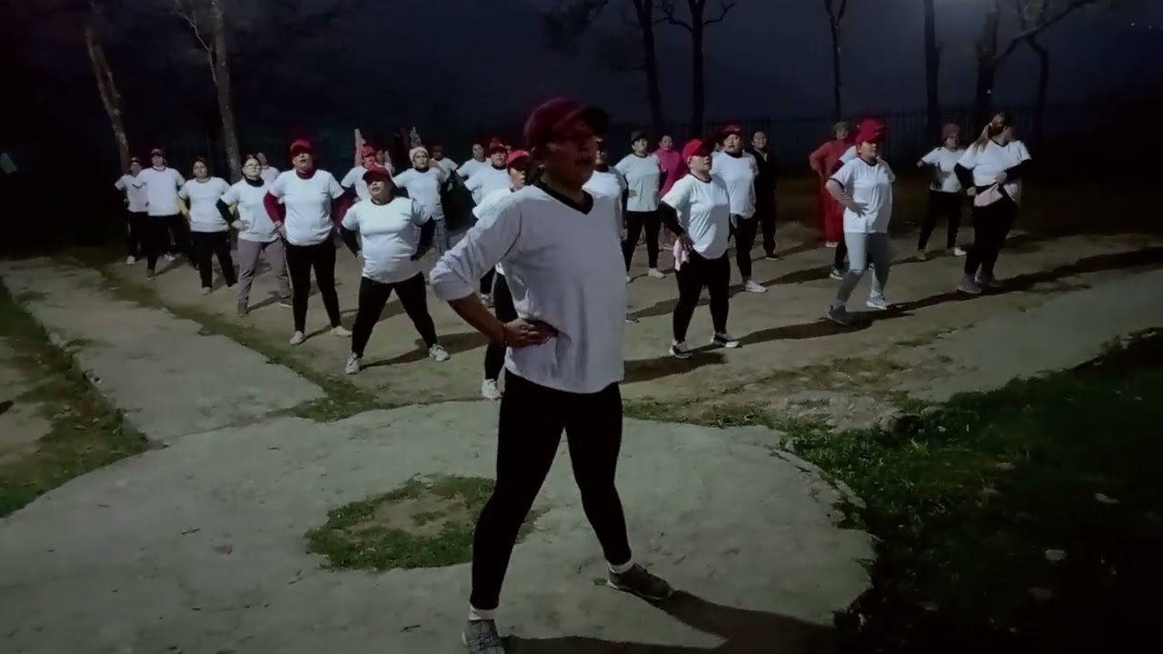 मिलिजुली याेग साधना टिमकाे याेग अभ्यास 2082-11-15