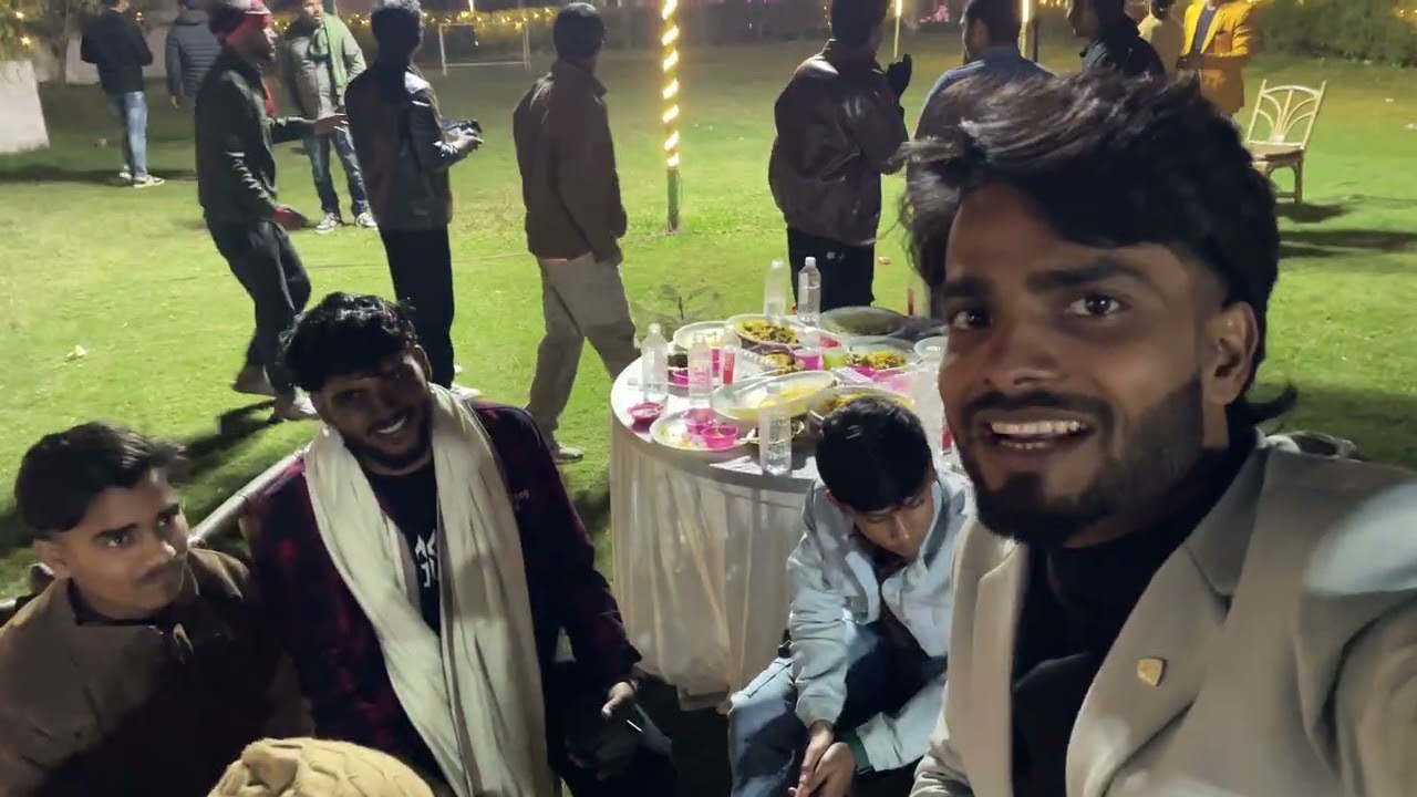 New year party me ho gya competition 