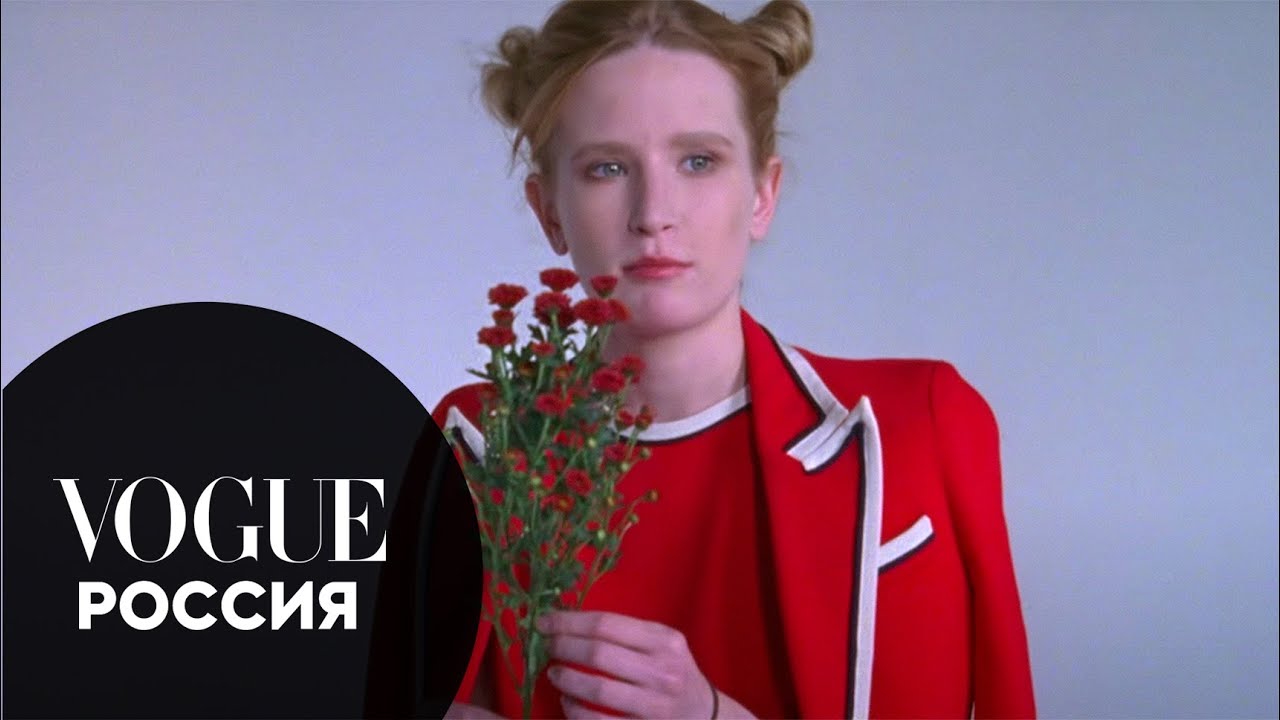 Монеточка отвечает на 6 вопросов | Vogue Россия - YouTube