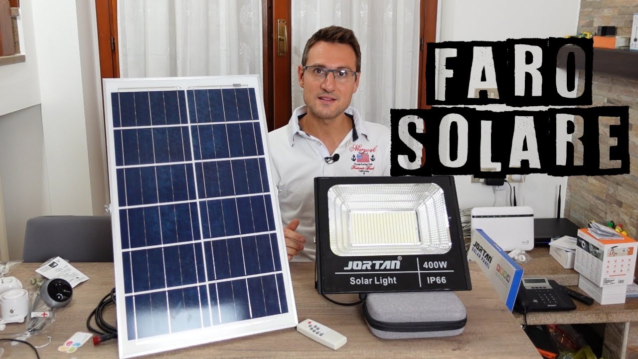 FARO FARETTO 2000W LED PANNELLO ENERGIA SOLARE FOTOVOLTAICO CREPUSCOLARE  BATTERIA