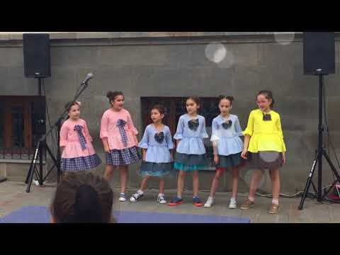 სატელევიზიო სკოლა სტუდია \"ენკი - ბენკი\" გილოცავთ ბავშვთა დაცვის დღეს!