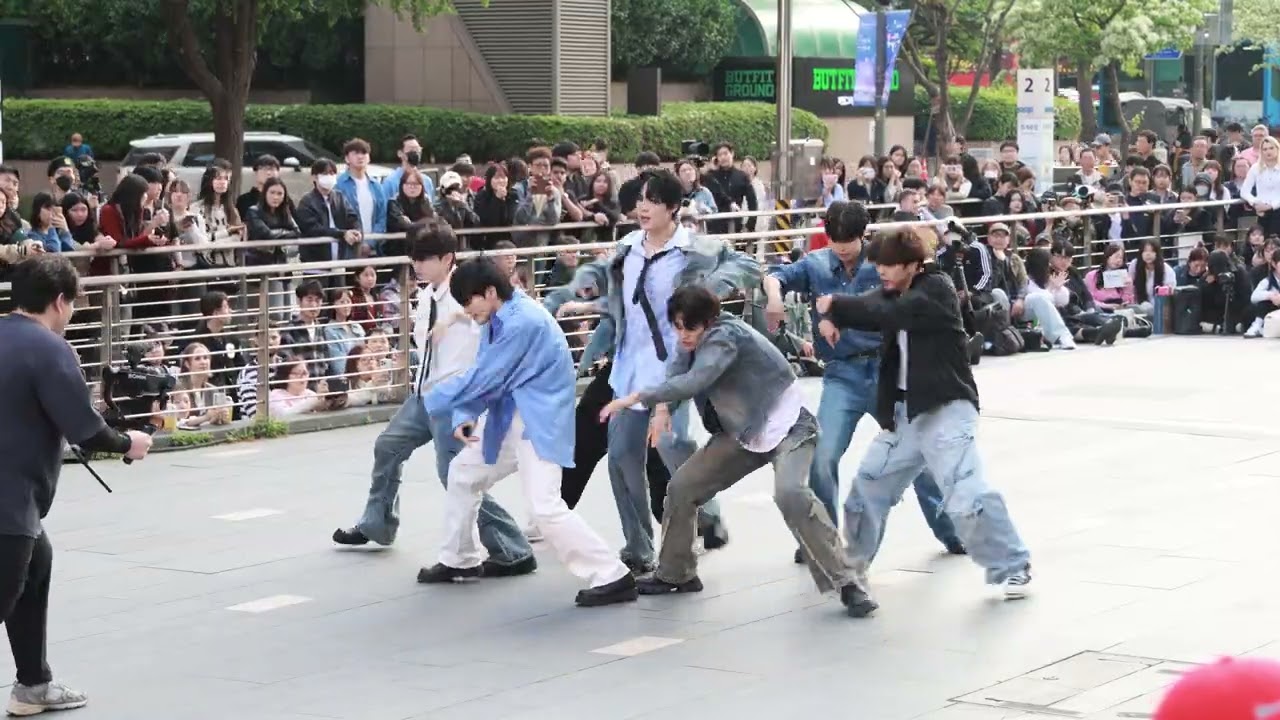 CRIMINAL LOVE - ENHYPEN / 아트비트 ARTBEAT 청계광장 250511   7Z5A5817