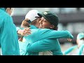 Leggie to leggie: Beams presents King with Test cap | Women's Ashes 2021-22