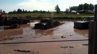 Howie's mud bog 2013 clip