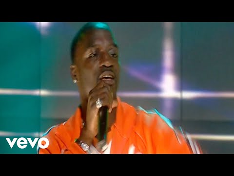 Akon - Locked Up (Live)
