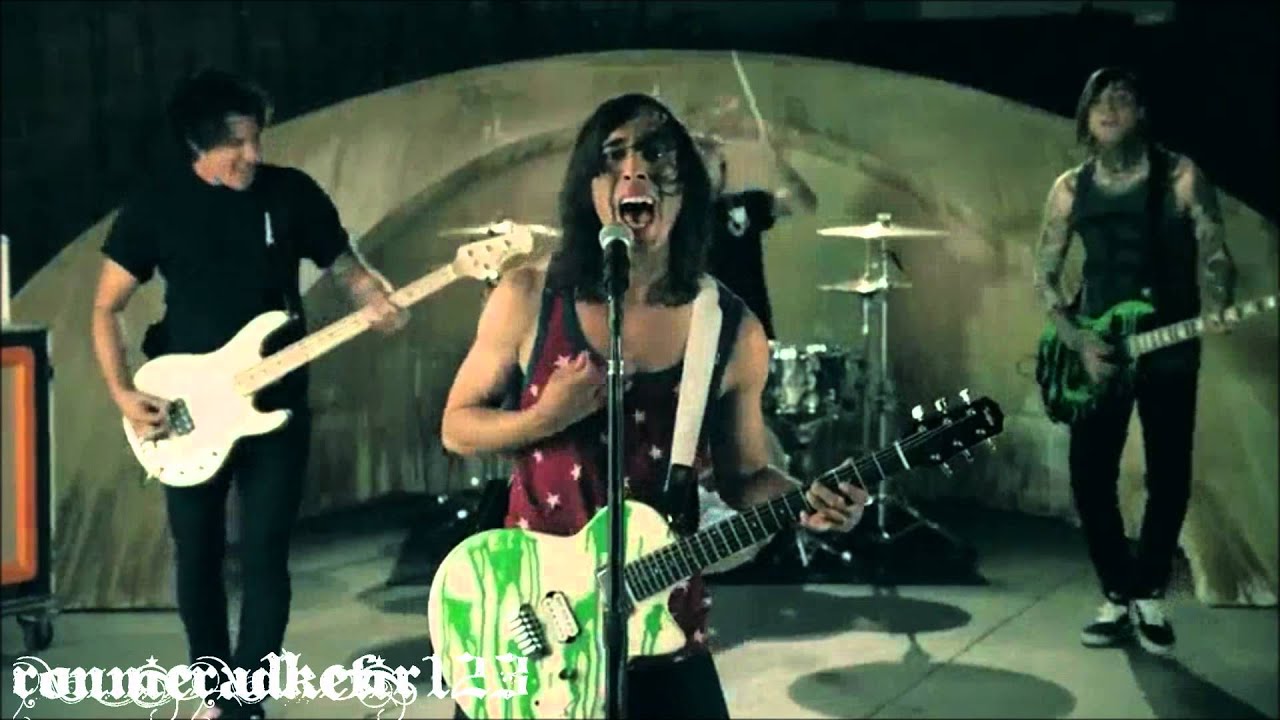 Pierce The Veil King for A Day ft. Kellin Quinn (Official Music Video) YouTube