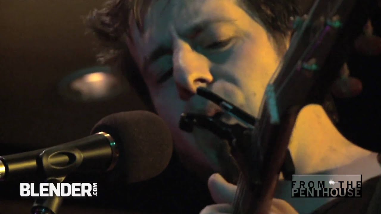 Sean Rowe - Old Shoes - Live at Tainted Blue Studios