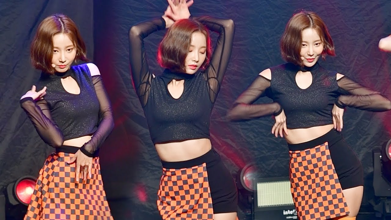 연우(yeon woo) MOMOLAND(모모랜드) 암쏘핫(l’m so Hot) 미디어 쇼케이스 직캠 190320 - 톱데일리(Topdaily)