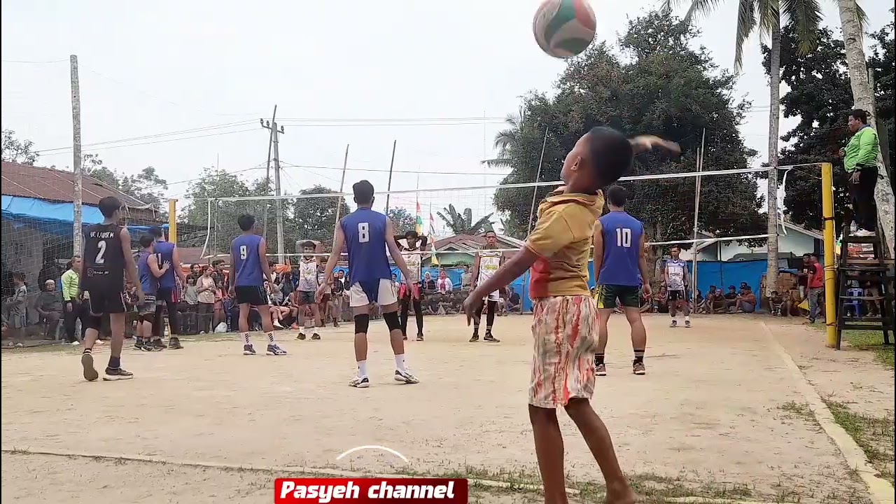 KANDANGAN VC VS SAYIDAN VC. set 1 Kembar, Iqbal, Reza ONFIRE. Bowo dkk langsung dapat tekanan. 1-0 