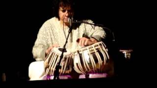 Bah Ustad Bah! Zakir at his best in Austin