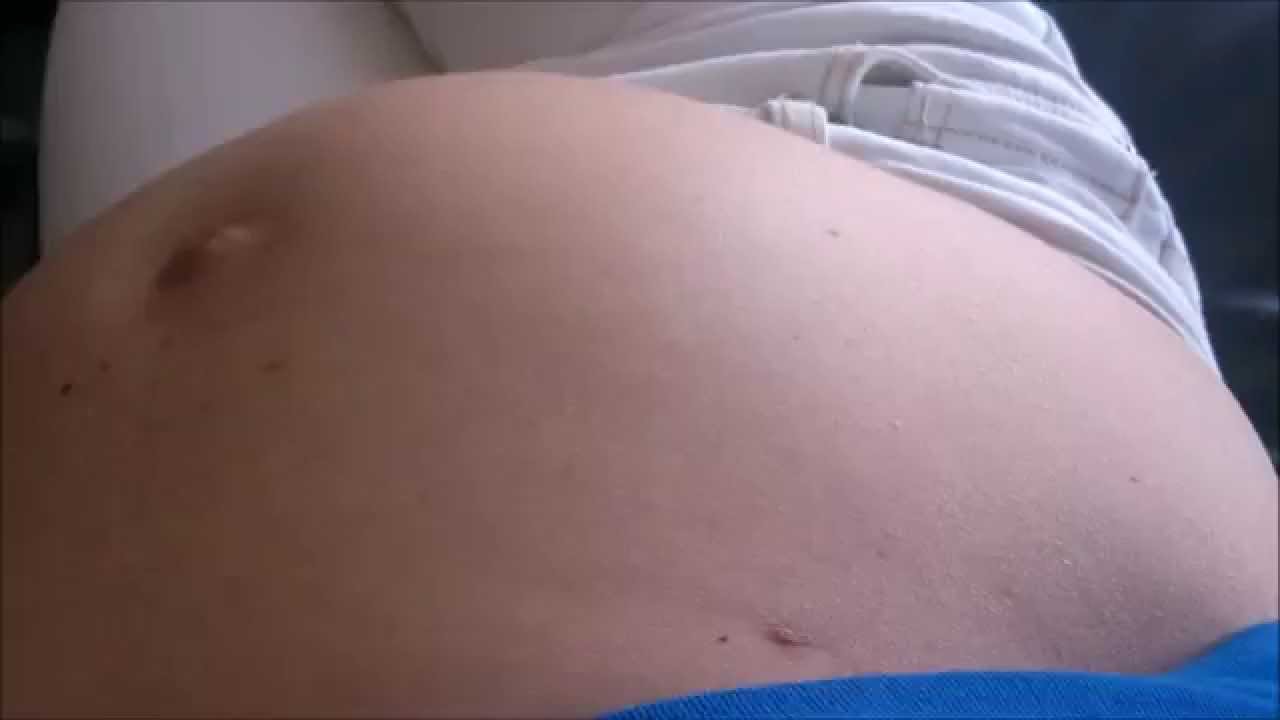 10 недель беременности шевеления. Ребенок толкается в животе. Движение ребенка в животе. Ребёнок шевелится в животе.