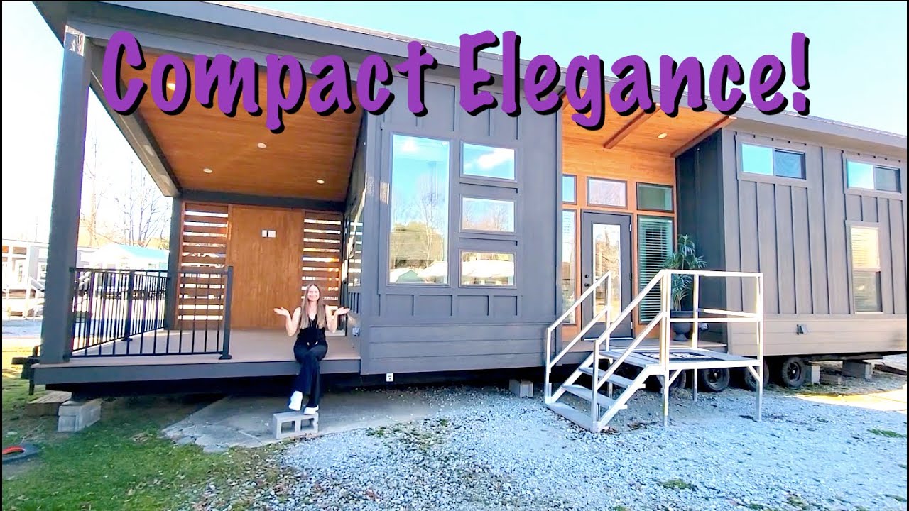 TINY HOUSE WITH MODERN FLAIR/ PLENTY WINDOWS/ KITCHEN ISLAND! 