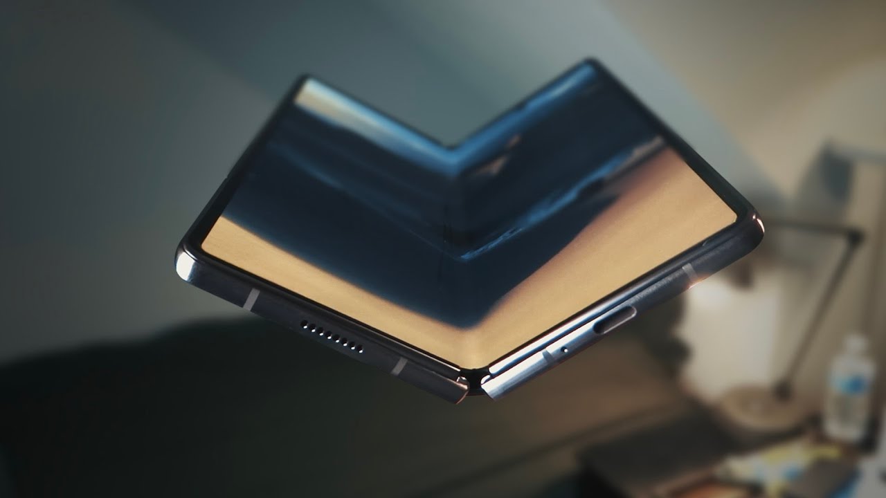 Samsung Galaxy Z Fold 2 | Review | Folding Slab of Money 