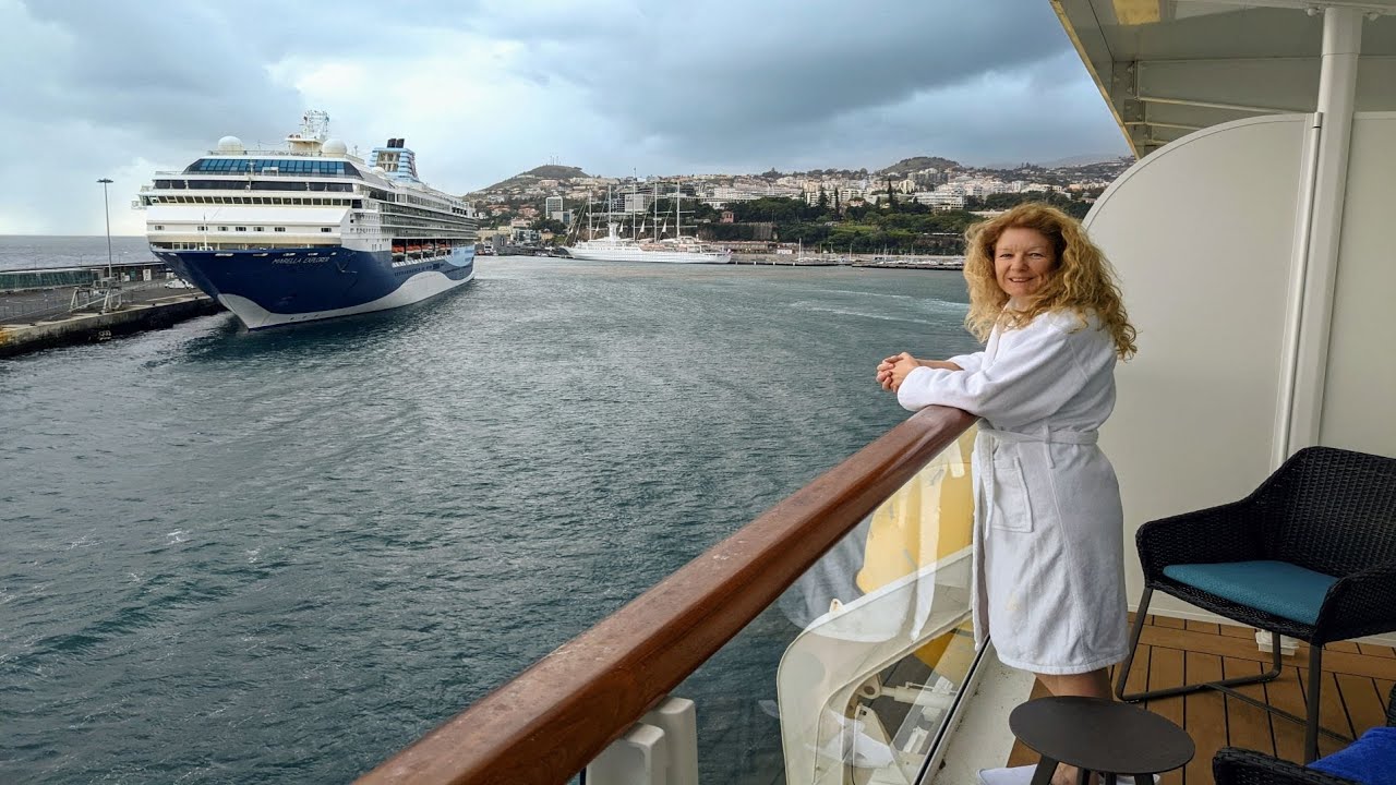 saga-spirit-of-discovery-arrival-into-the-canaries-and-lido-party-4k