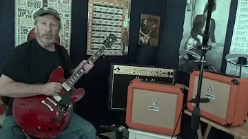 Orange Crush 20rt vs. Orange Crush 35rt Solid State Guitar Amp Shootout! | PLAY GUITAR