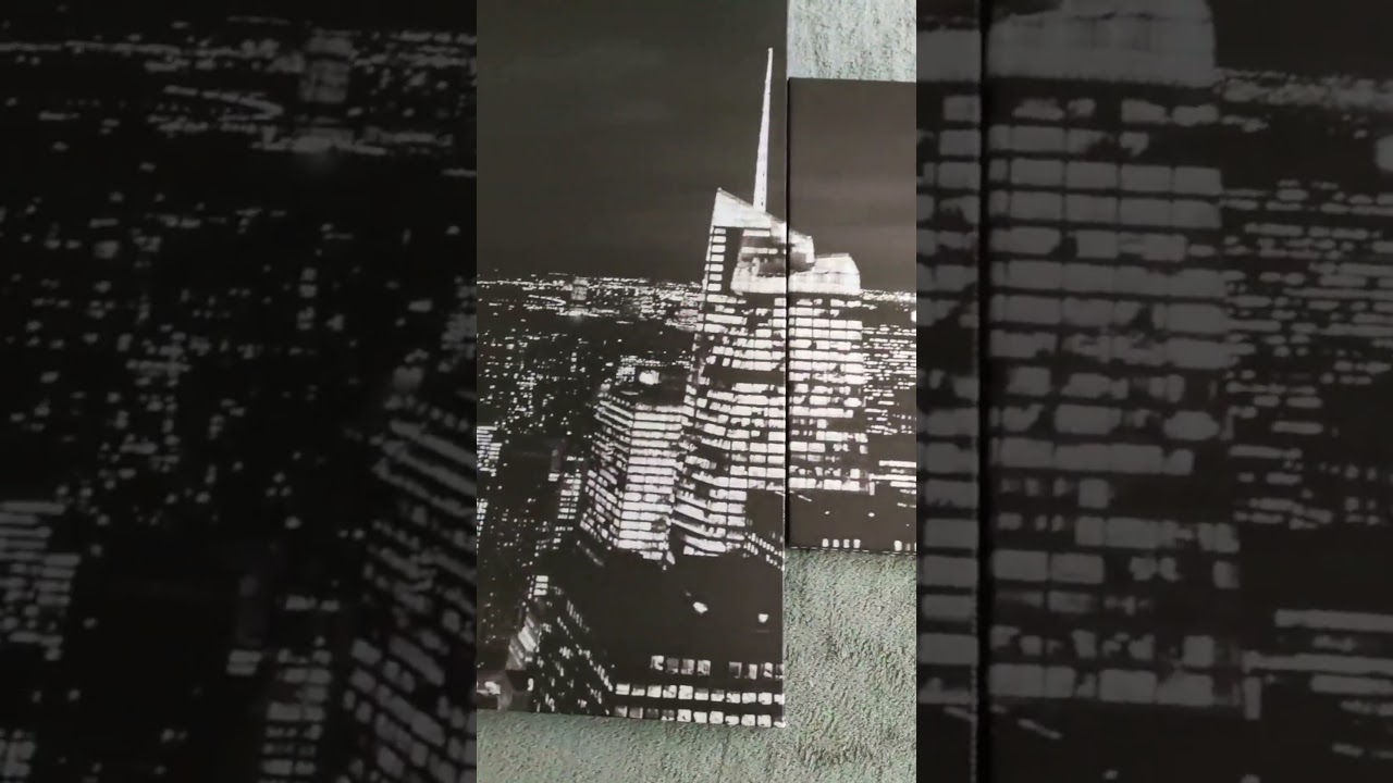 Transforming a Customer’s Black‑and‑White Cityscape into Striking 5‑Piece Canvas Art! 🖤🏙️