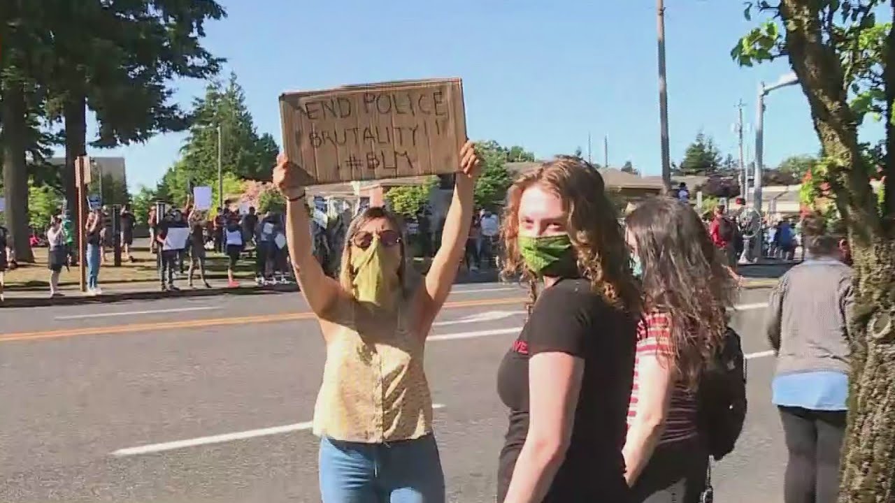 ‘Kidfriendly’ Floyd protest draws families to NE Portland YouTube