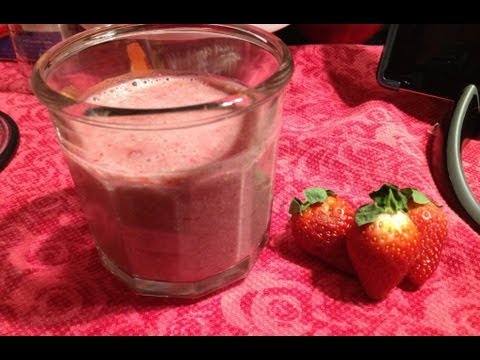 top-50-healthiest-foods---strawberry-&-strawberry-breakfast-smoothie