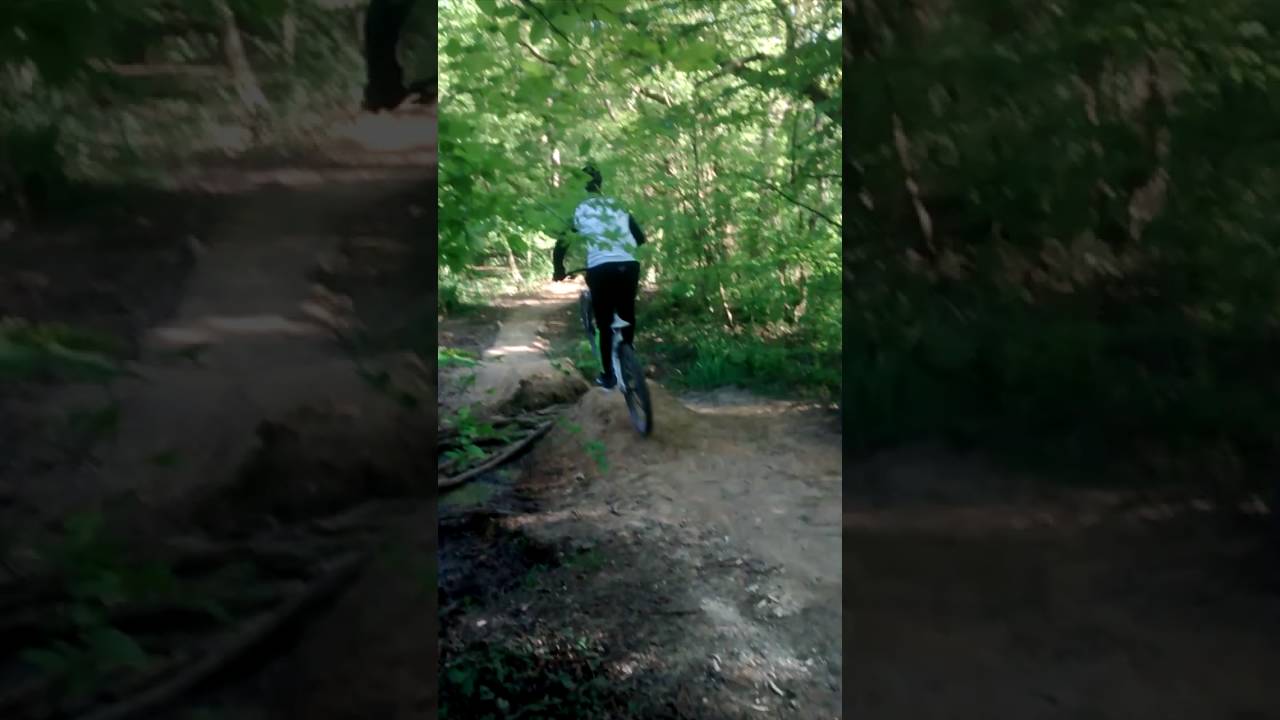 MTB - River Gap Jump Fail! Try not to laugh❗