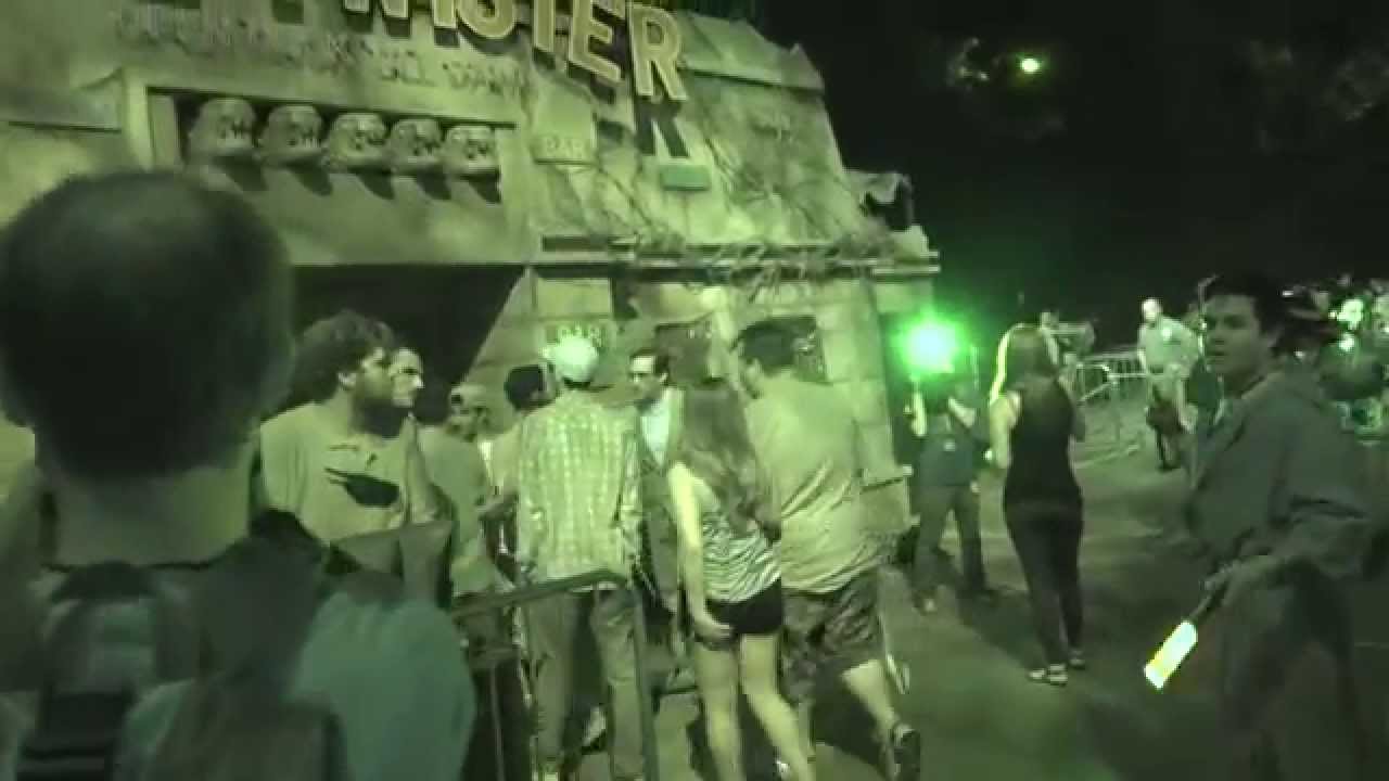 From Dusk Till Dawn : : Night Vision Halloween Horror Nights 2014 Universal Studios poverty level 2019