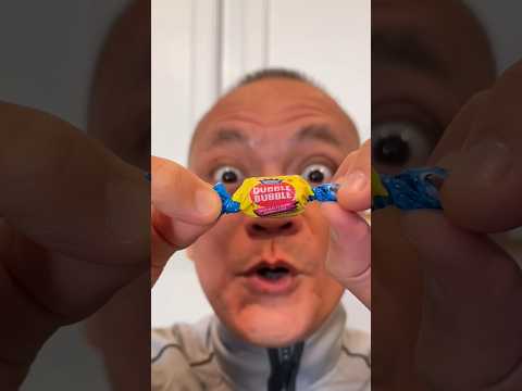 ASMR🍫🍭🍒🍇 アメリカ発祥のダブルバブルガムの味と咀嚼音 #asmr #shorts