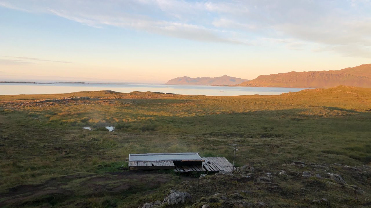 Djupavogskörin / Djupavogskorin - Natural Geothermal Pool 🇮🇸 — Djúpavogskörin, Iceland — video poster
