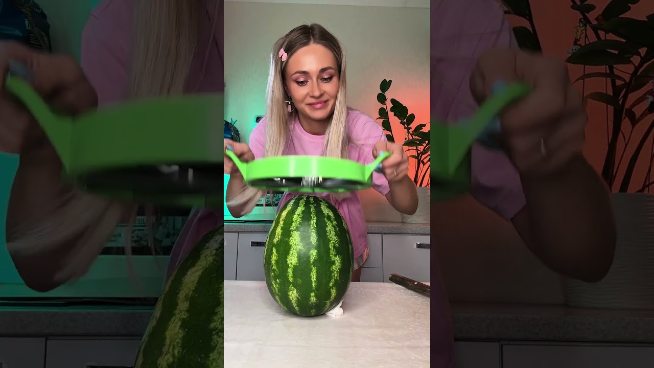 Watermelon slicer 🍉 Will it really cut?
