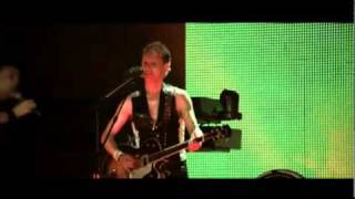 Video thumbnail of "Depeche Mode - Personal Jesus (Live in Barcelona 2009"