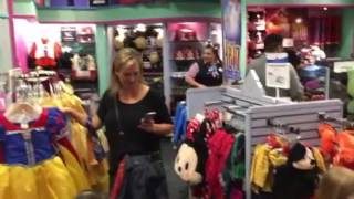 2016-10-15 Disney Store
