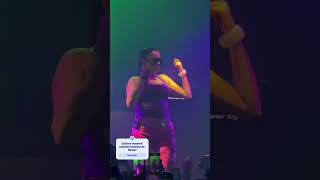 Ovulando es mi canción favorita de l0rna #humor #viral #l0rna #metrika #shorts #ovulando 