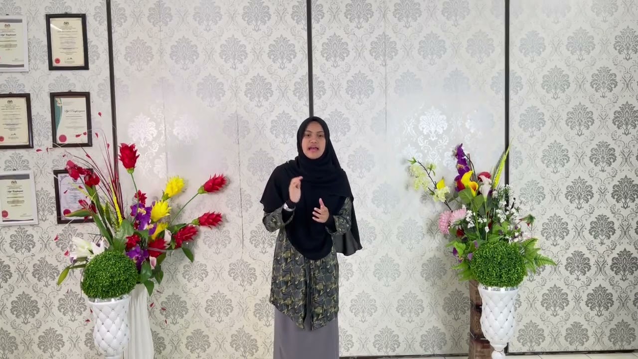 KALIMATUS SOBAH MENENGAH ATAS PEREMPUAN
