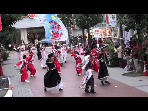 よさこい炎舞連『神陽～Sin～』（四日市よさこい2015）ふれあいモール会場