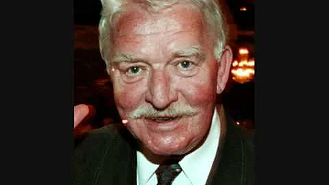 Hasse & Tage - Fotbollstrnare Bob Lindeman