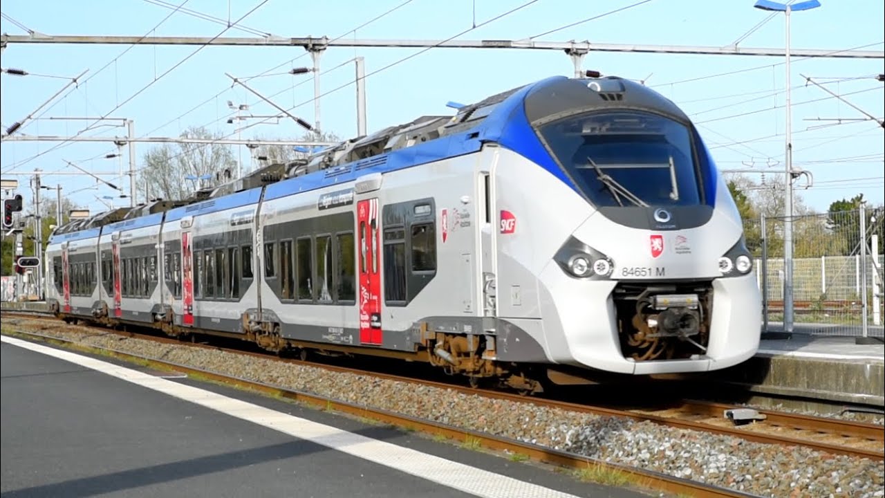 Les trains TGV TER train de fret céréales citerne en Charente Maritime autour de la gare La Rochelle