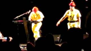Devo - That's Good (live in Akron 10-17-08)