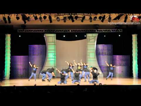 The Royal Family (New Zealand) at World Championship Prelims 2012 (Megacrew)