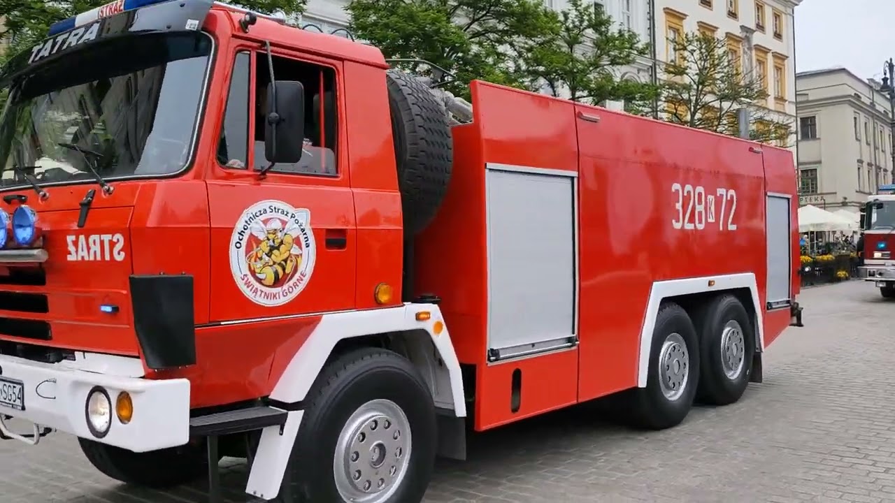 Deiflada na 150 lecie Krakowskiej Straży Pożarnej w Krakowie.